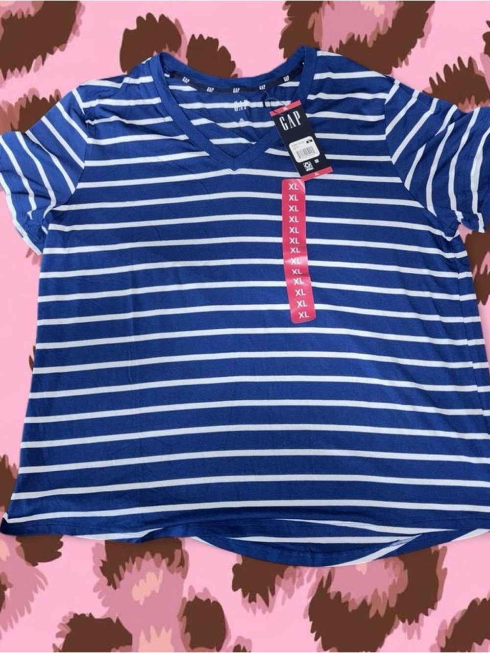 NWT Gap Blue & White Striped V-Neck Tee - Size XL